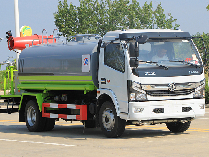 國六大多利卡 9噸 噴霧車